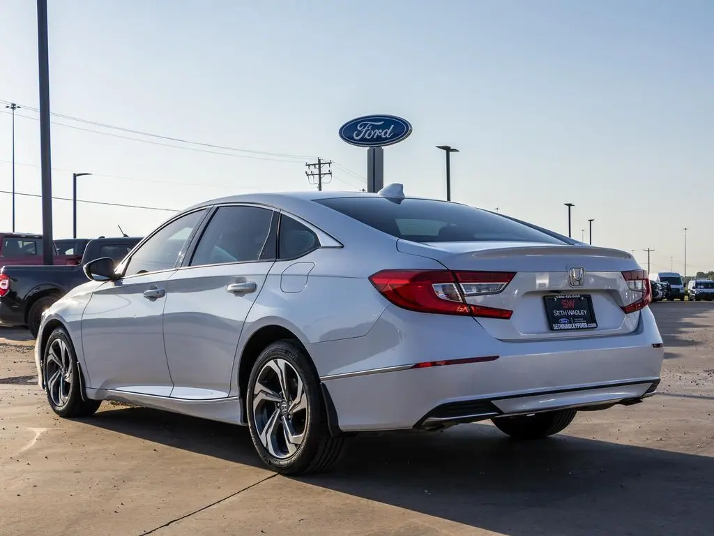 2019 Honda Accord EX photo 7
