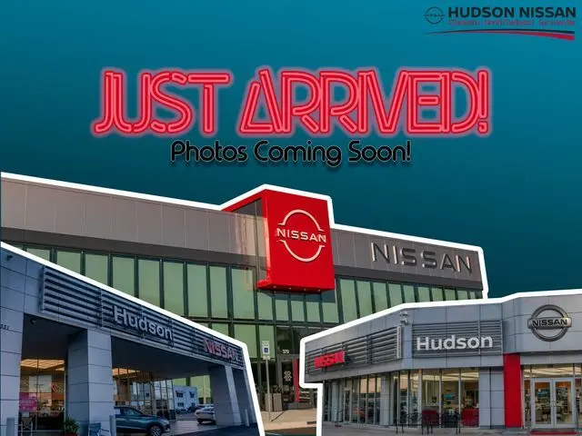 2025 Nissan Pathfinder Platinum's photo