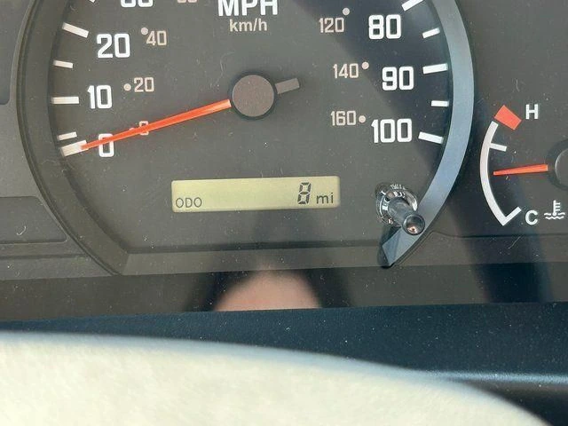 2025 Isuzu NPR - image 20