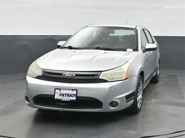 2011 Ford Focus SES photo 7