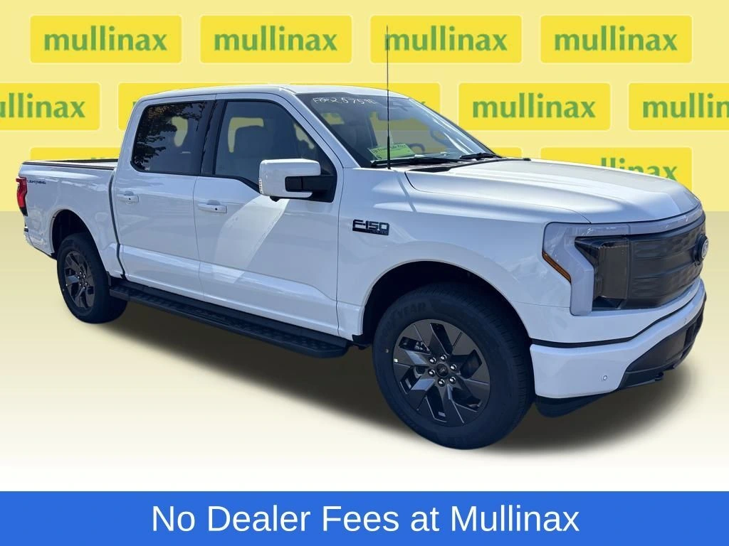 2025 Ford F-150 Lightning Lariat's photo