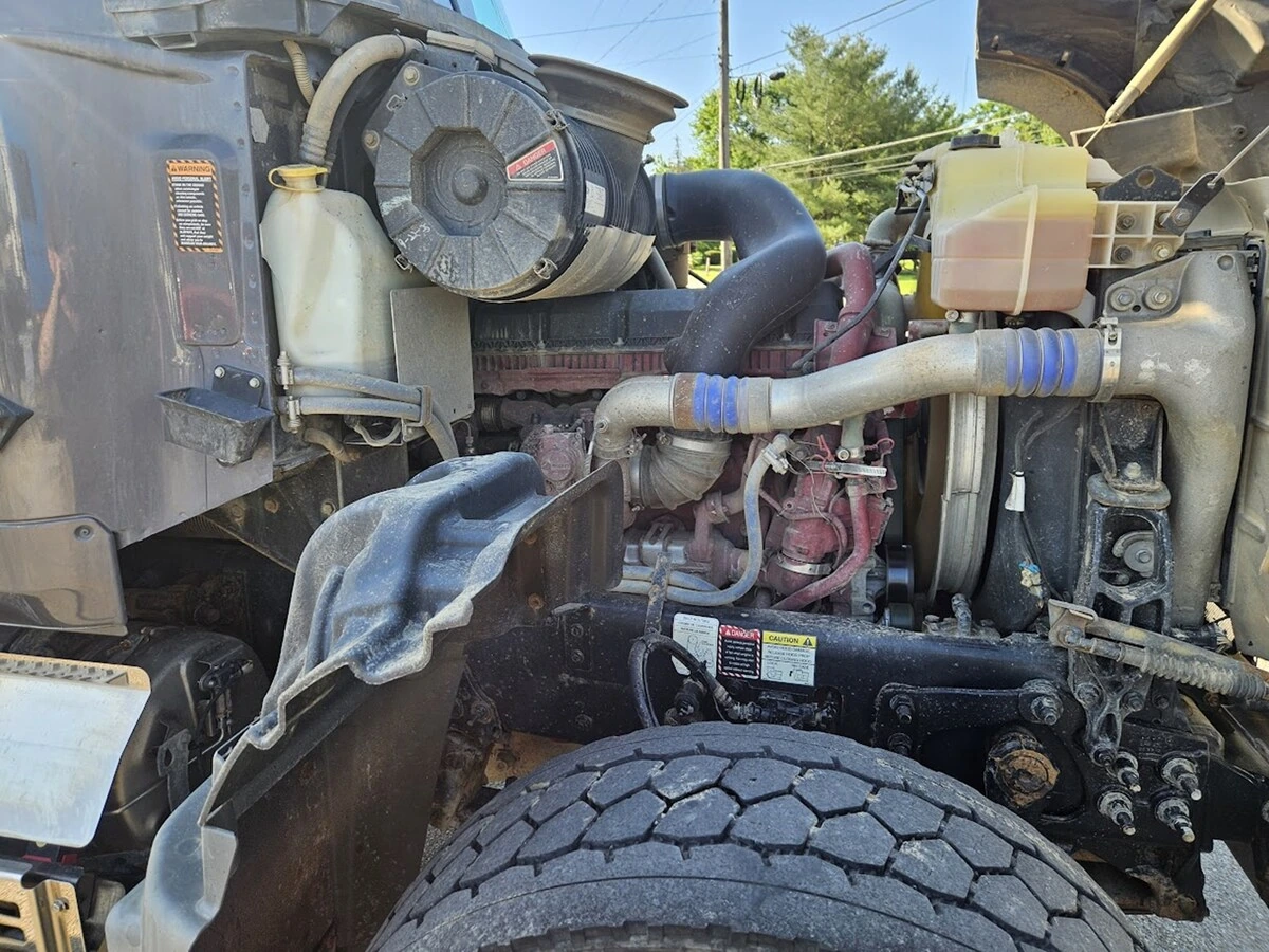 2019 Mack Granite in Clarion, PA — photo 5