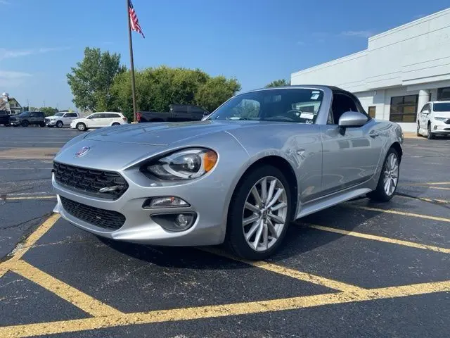 2018 Fiat 124 Spider Lusso photo 11