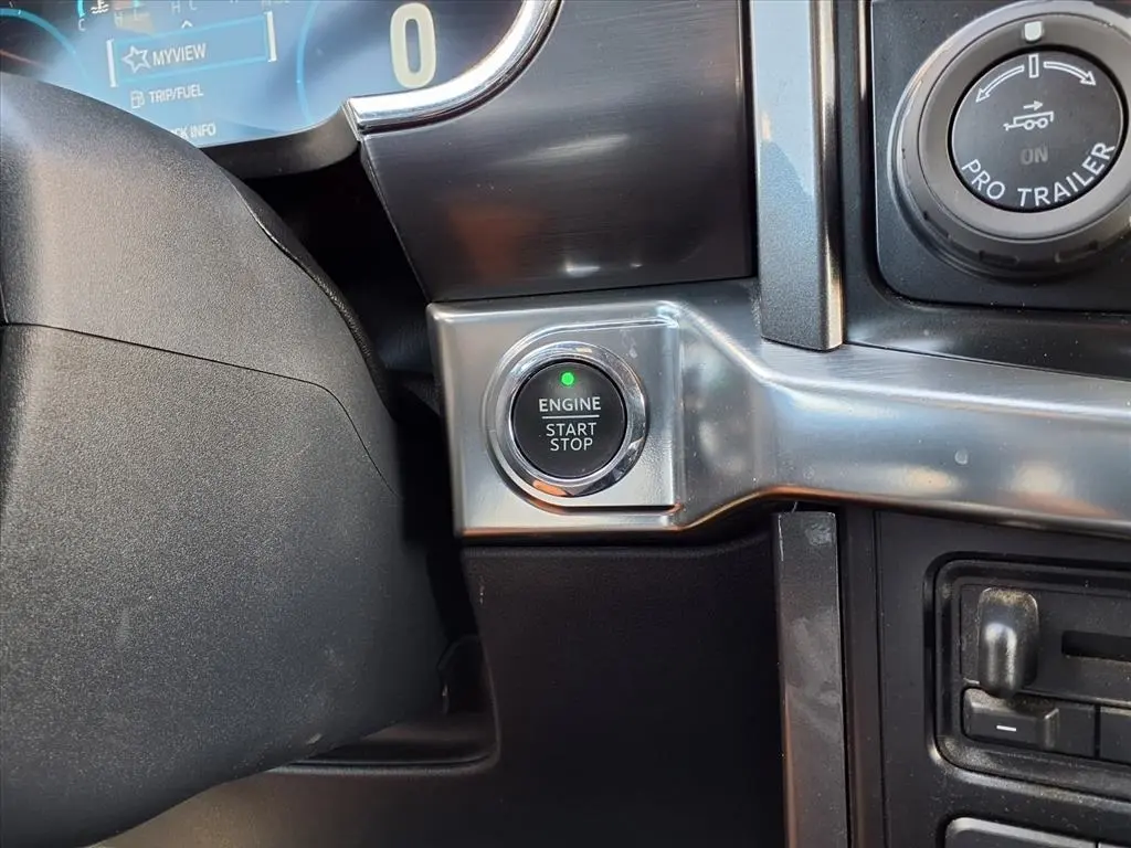 2023 Ford F-150 Lariat photo 29