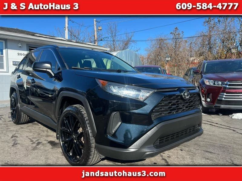2019 Toyota RAV4 LE