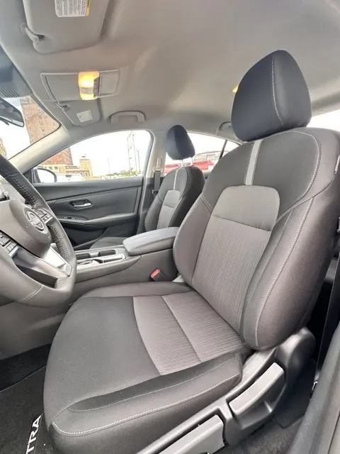 2025 Nissan Sentra SV photo 23