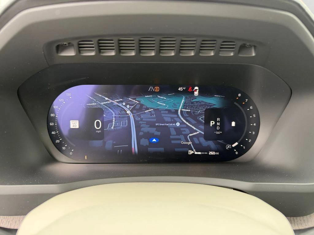 2026 Volvo - image 24