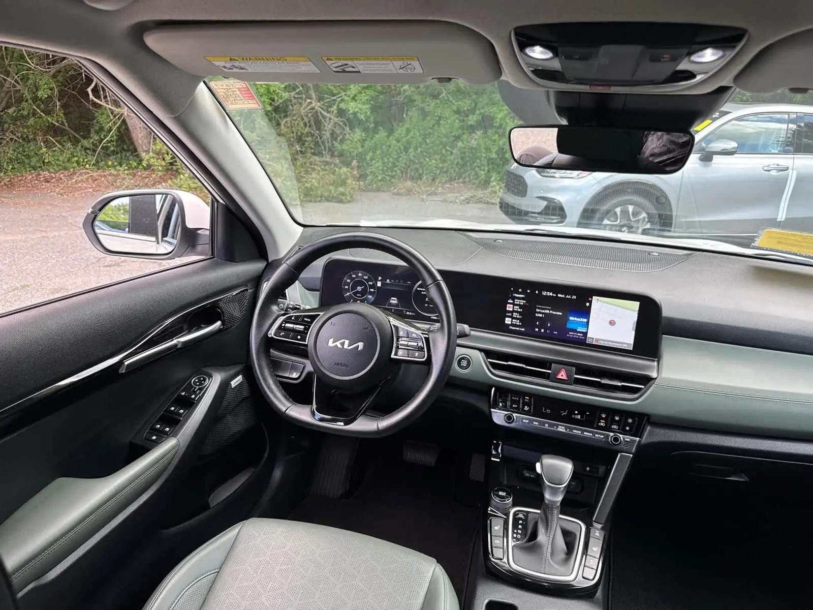 2024 Kia Seltos SX photo 30