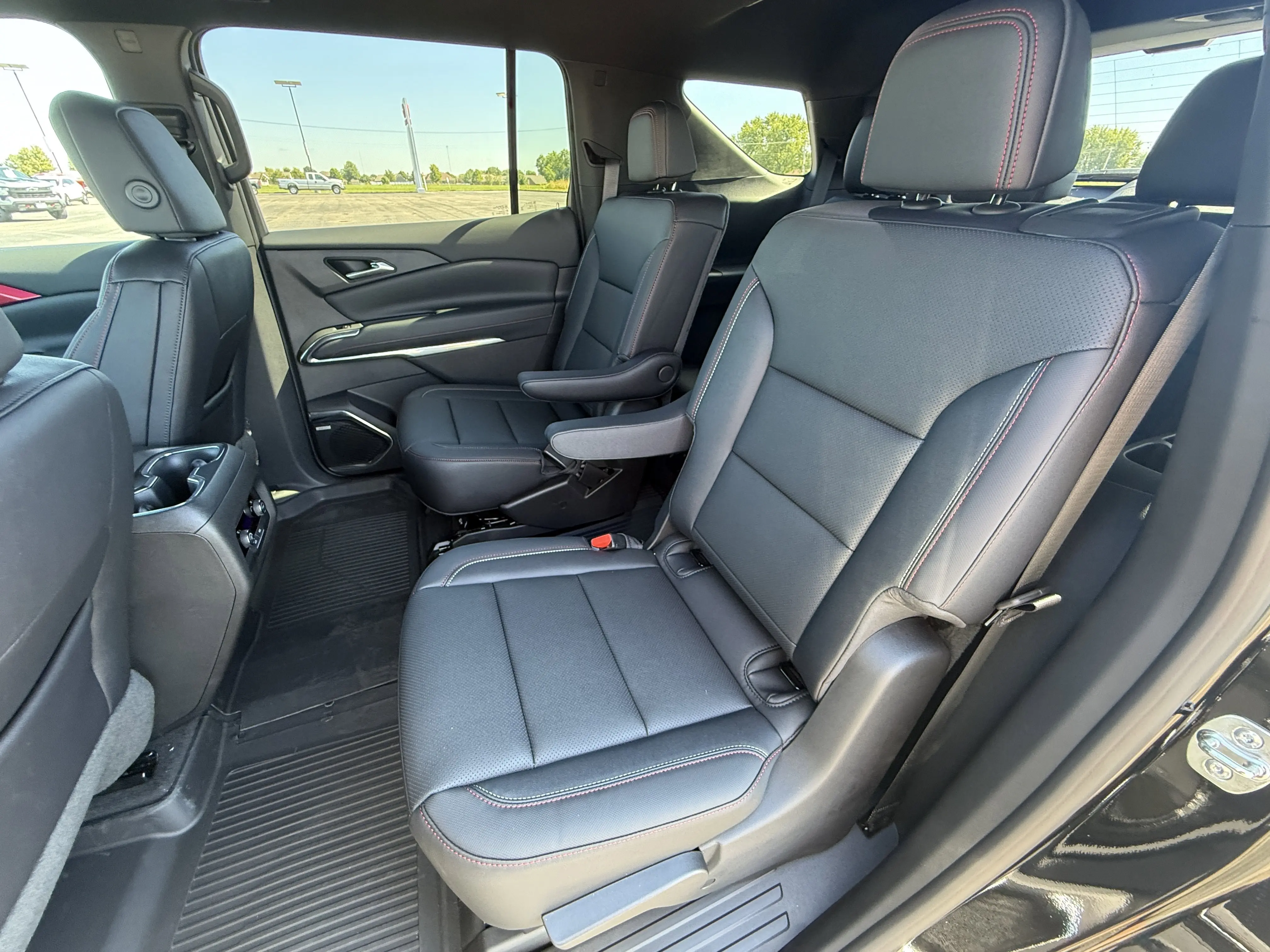 2026 Chevrolet Traverse Z71 photo 13