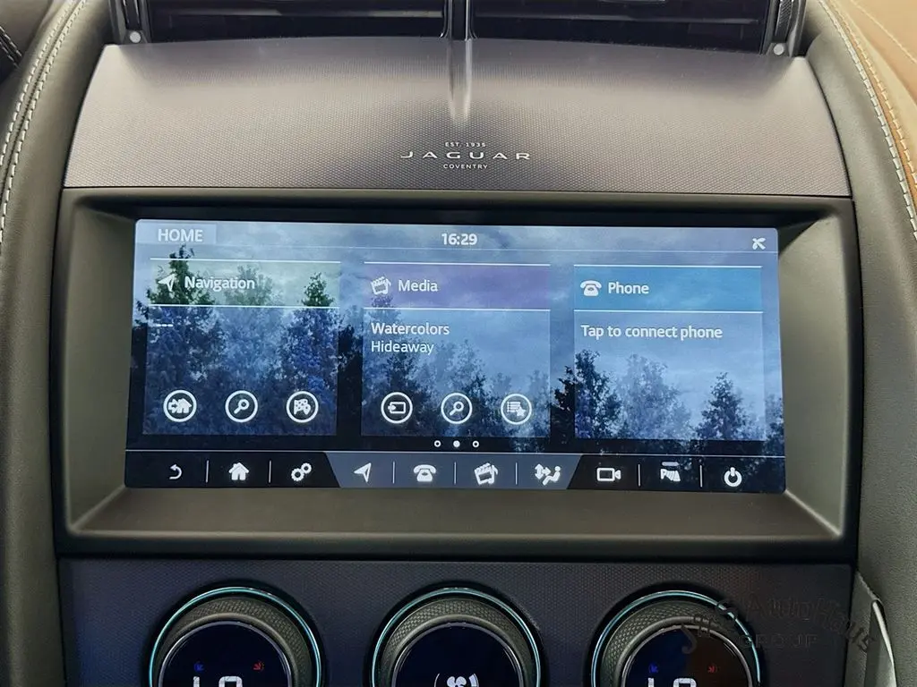 2021 Jaguar F-TYPE P300 photo 16