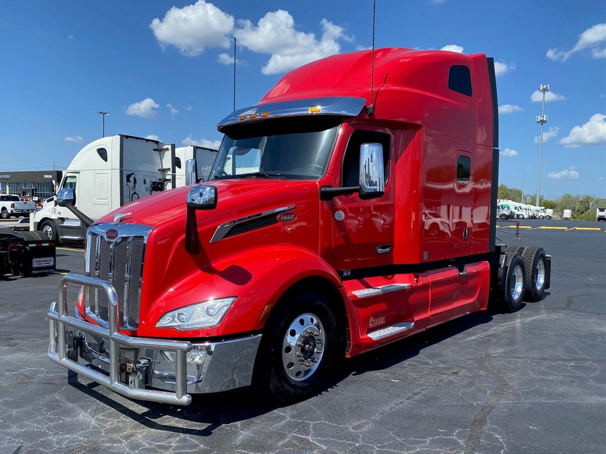 2023 Peterbilt 579