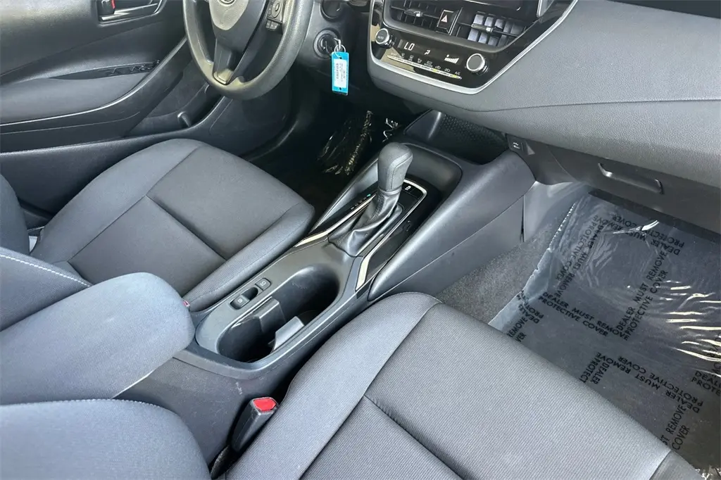 2023 Toyota Corolla LE photo 12