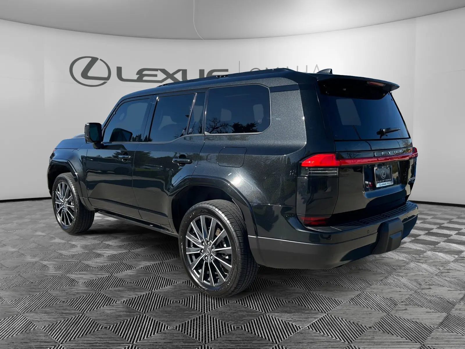 2024 Lexus GX 550 Luxury photo 3