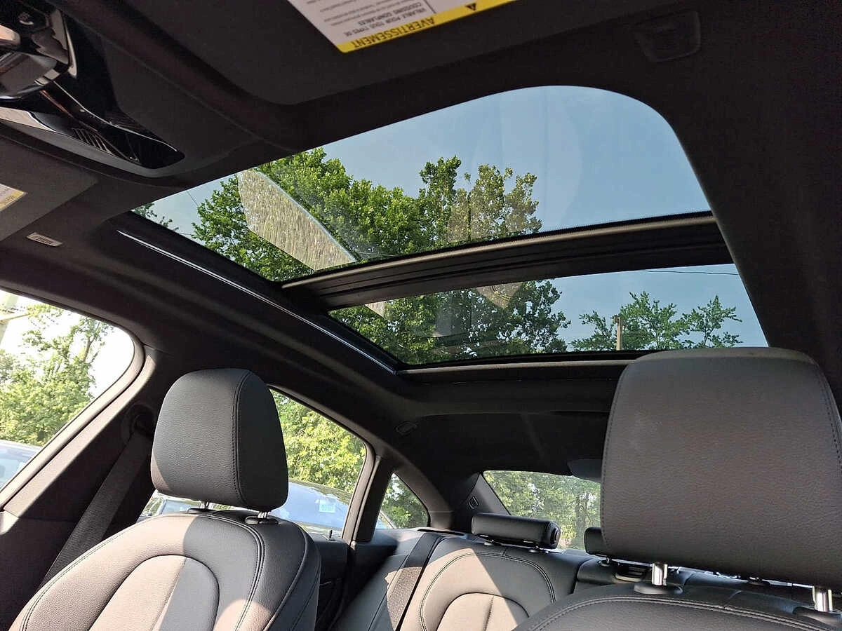 2022 BMW 2 Series 228i - Photo 12