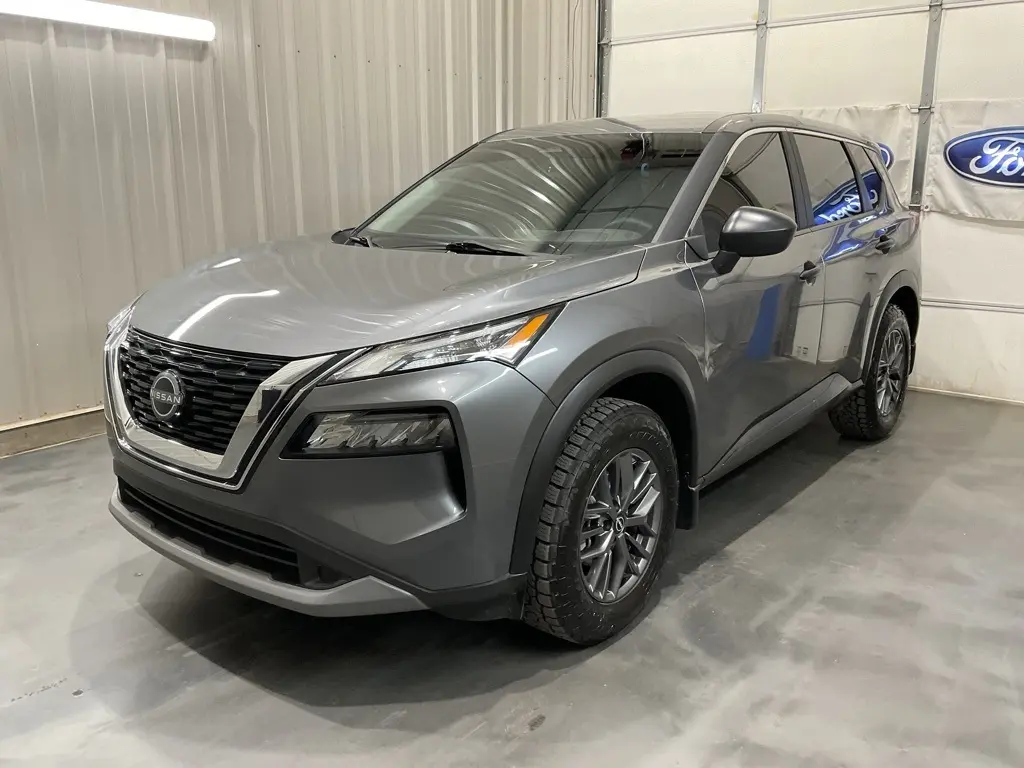 2023 Nissan Rogue S photo 3