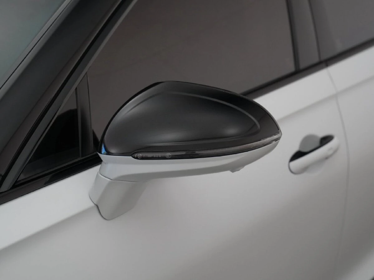 2026 Bentley Flying Spur Azure - Photo 10