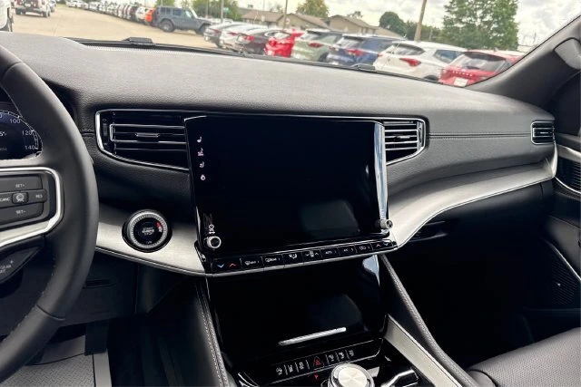2026 Jeep Grand Wagoneer Limited Altitude - Photo 13