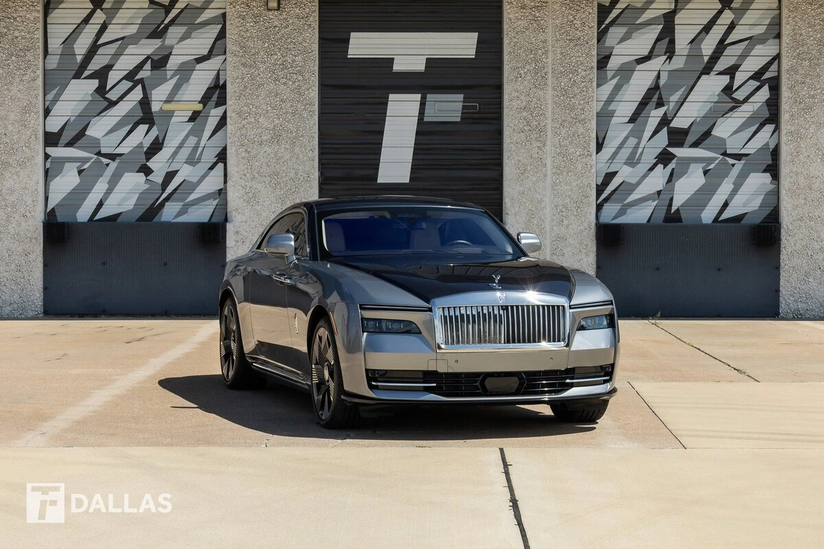 2024 Rolls-Royce Spectre -'s photo