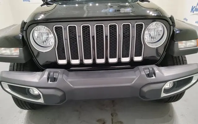 2021 Jeep Wrangler Unlimited Sahara photo 7