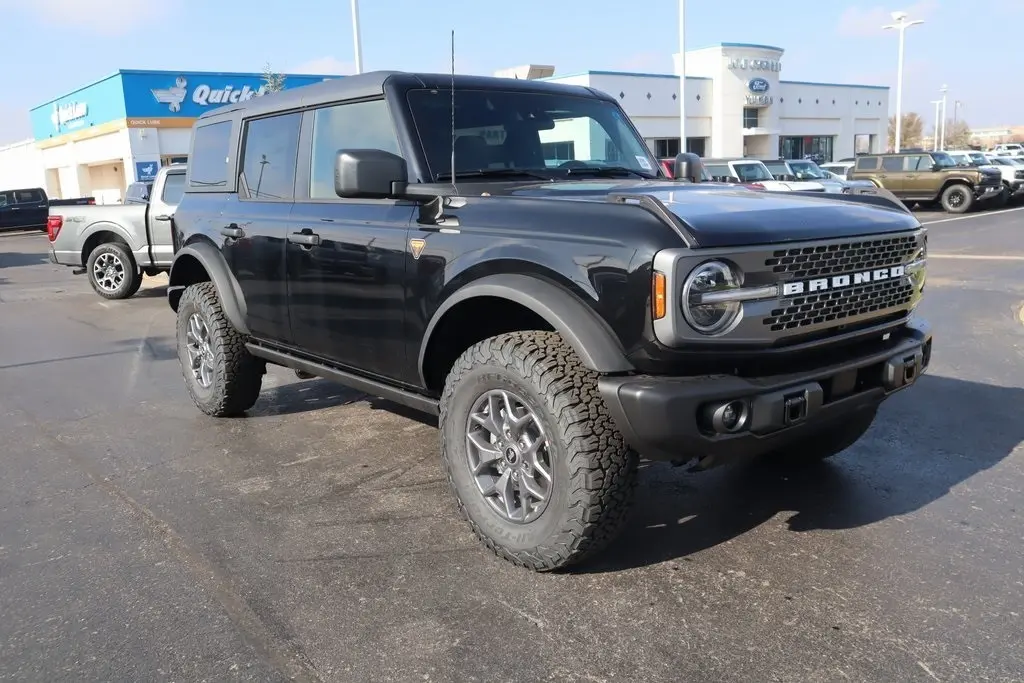 2025 Ford Bronco 4-Door Badlands's photo