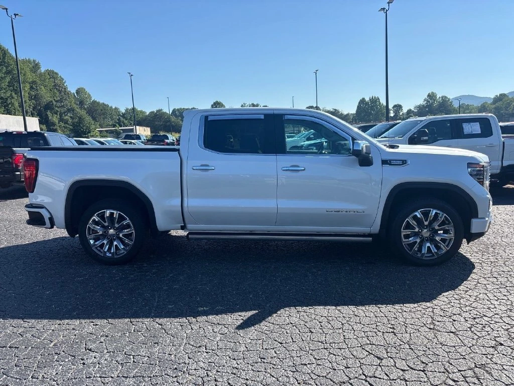 2024 GMC Sierra 1500 Denali - Photo 9