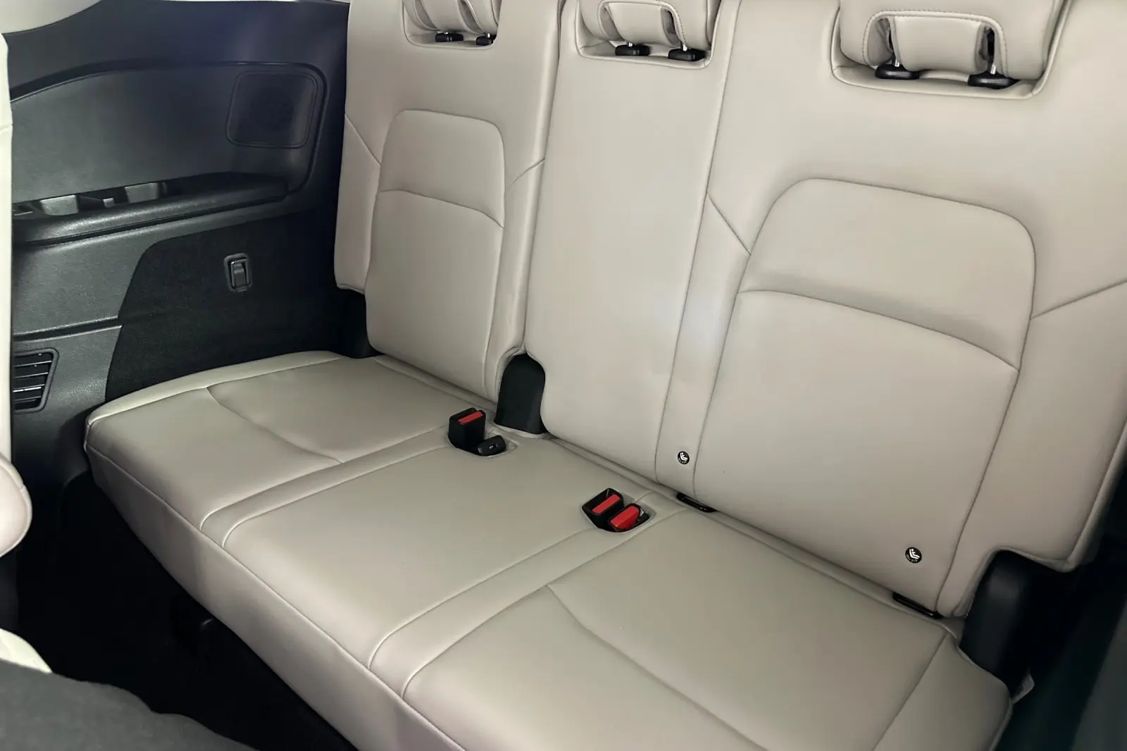 2022 Nissan Pathfinder Platinum photo 11