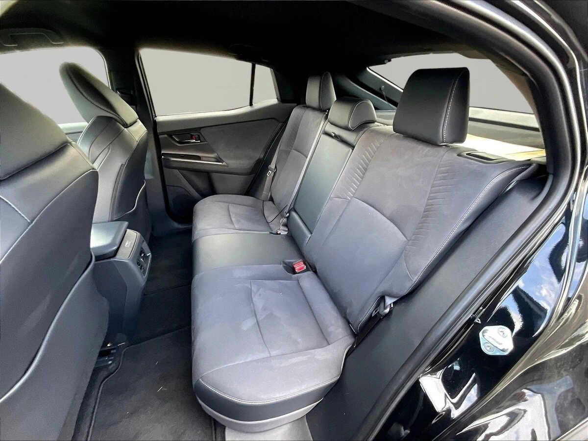 2026 Toyota C-HR XSE - Photo 17
