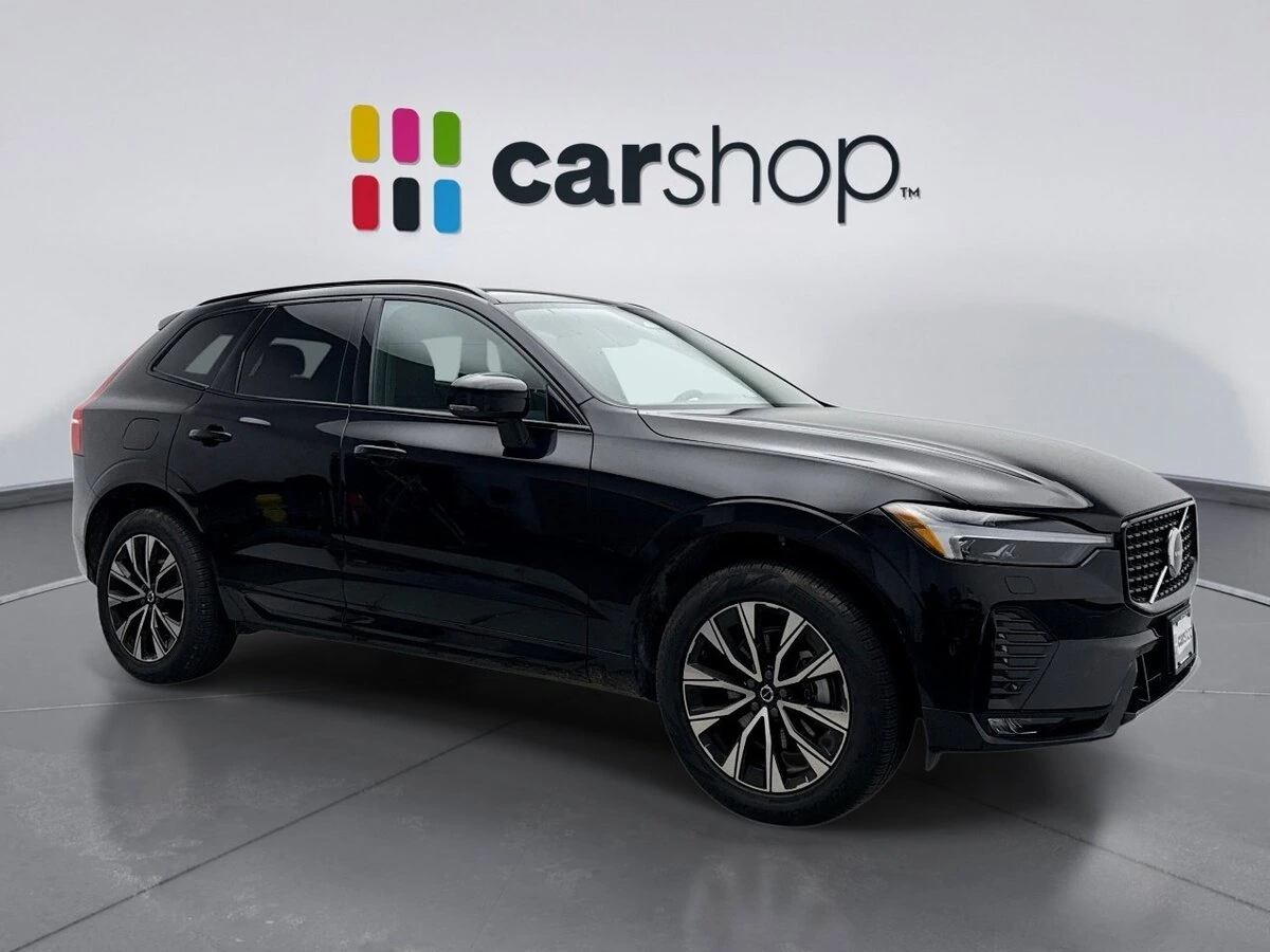 2025 Volvo - image 7