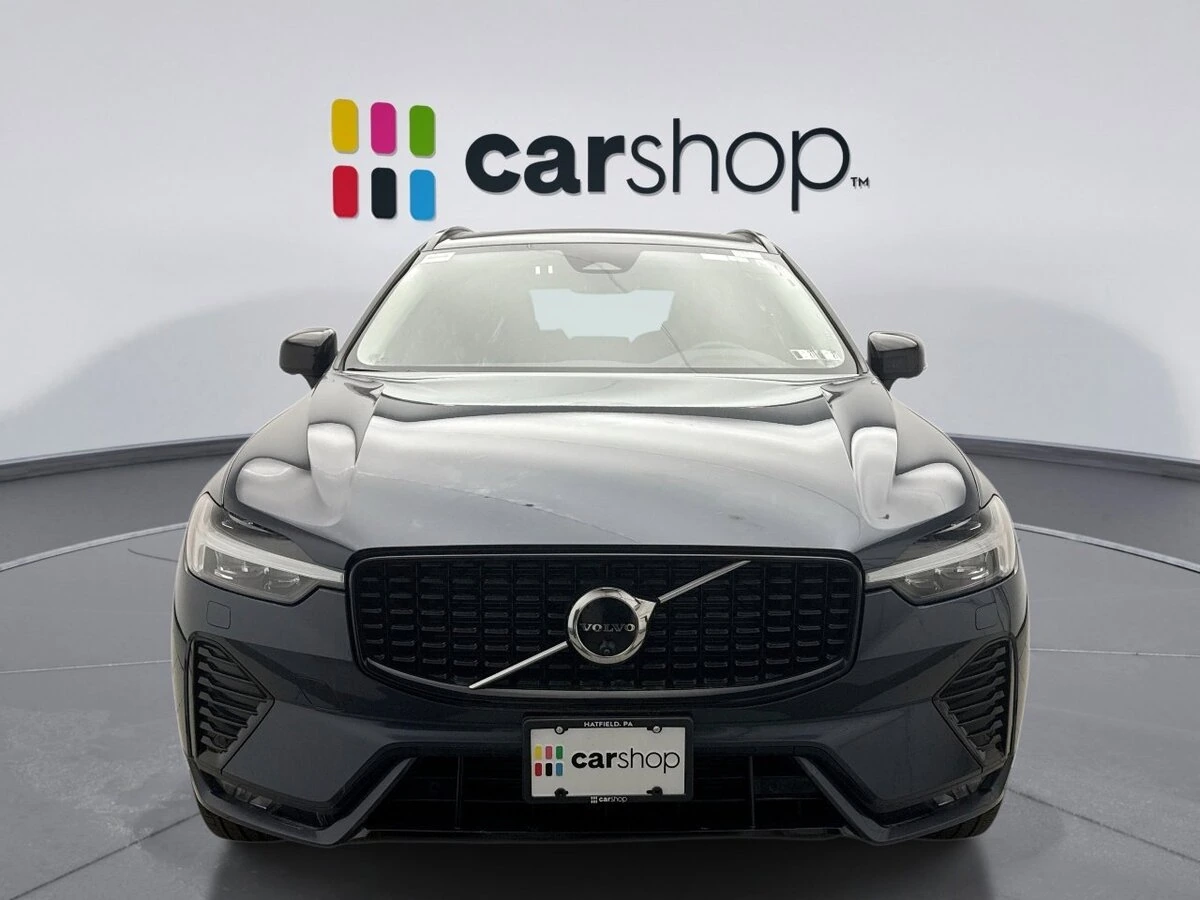 2025 Volvo - image 6