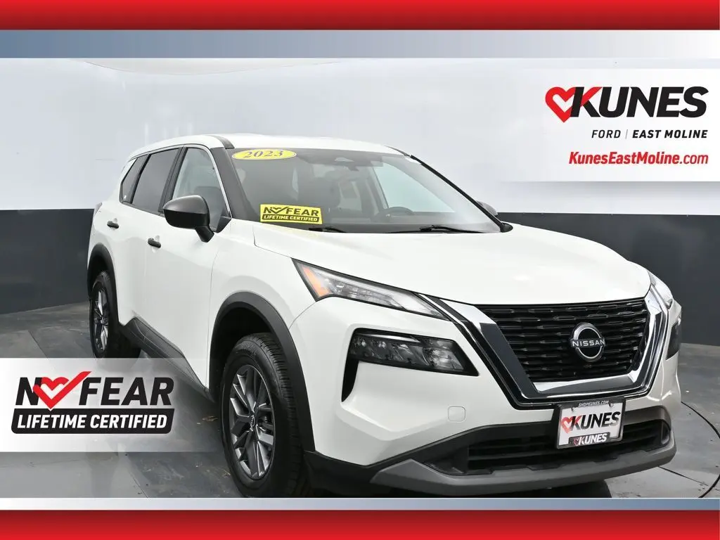 2023 Nissan Rogue S's photo