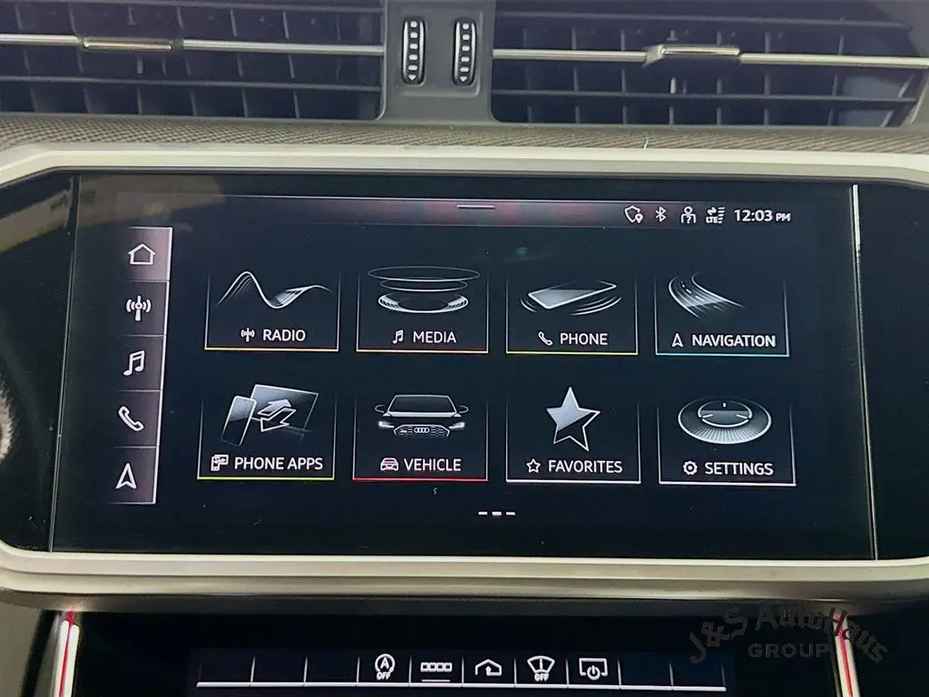 2022 Audi RS 6 Avant Base photo 16