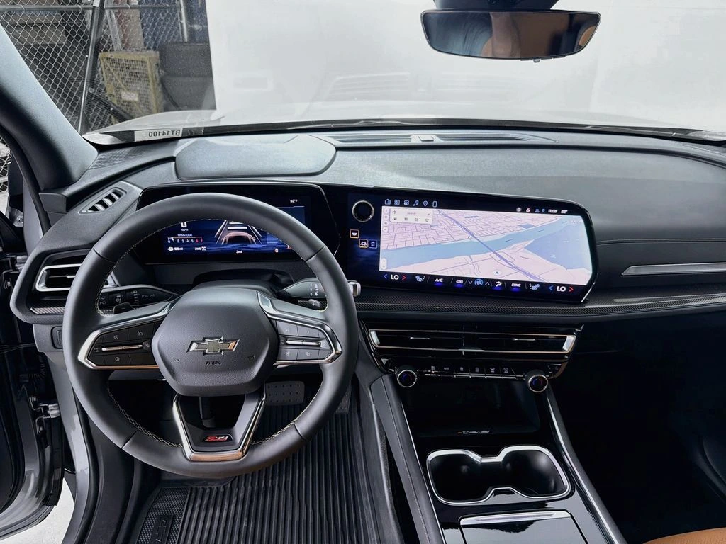 2027 Chevrolet Traverse Z71 - Photo 23