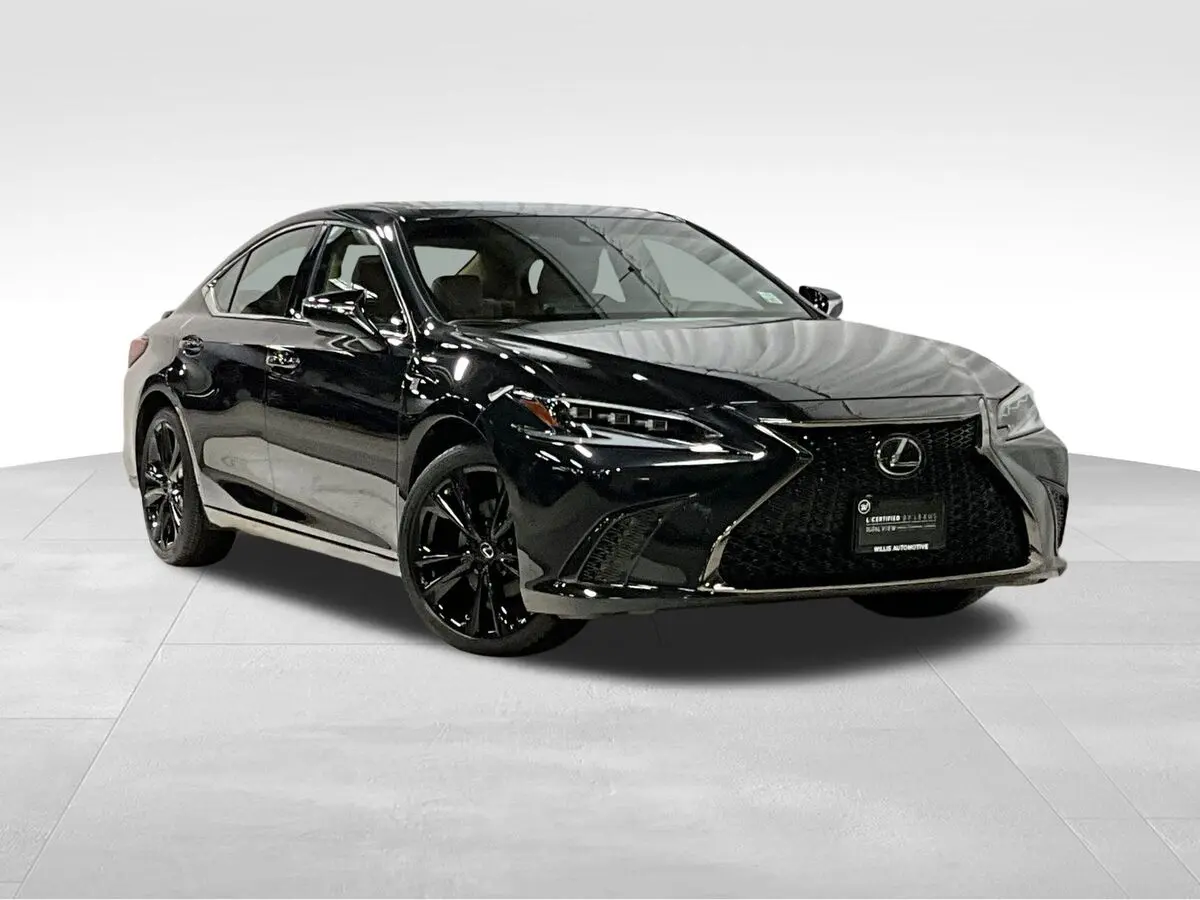 2025 Lexus ES Hybrid 300h's photo