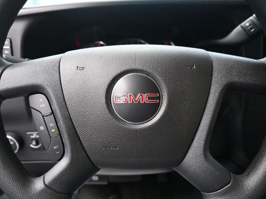 2025 GMC Savana Cargo Work Van - Photo 22