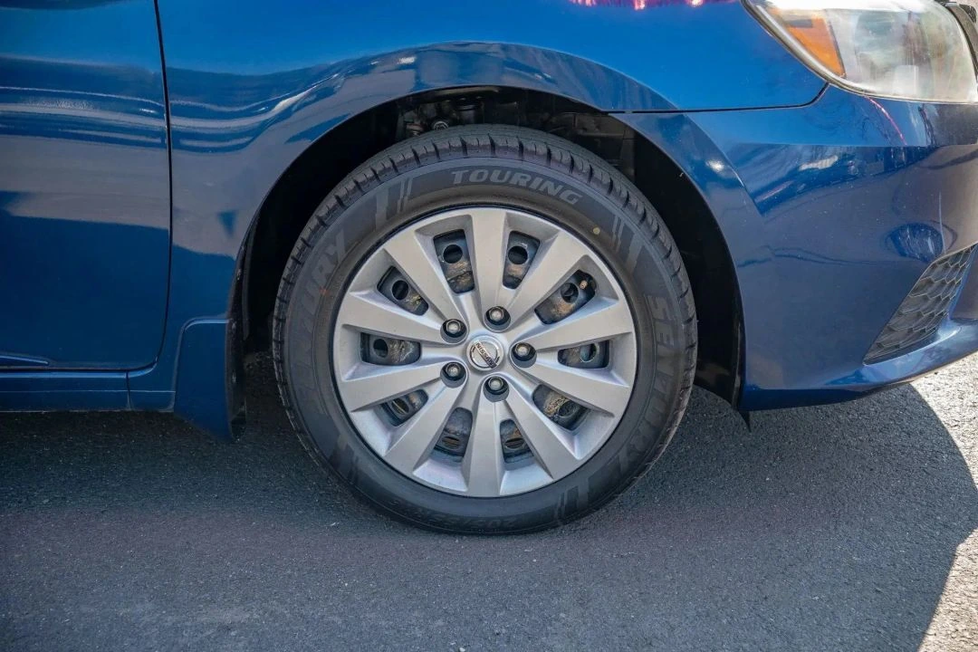 2016 Nissan Sentra S - Photo 15