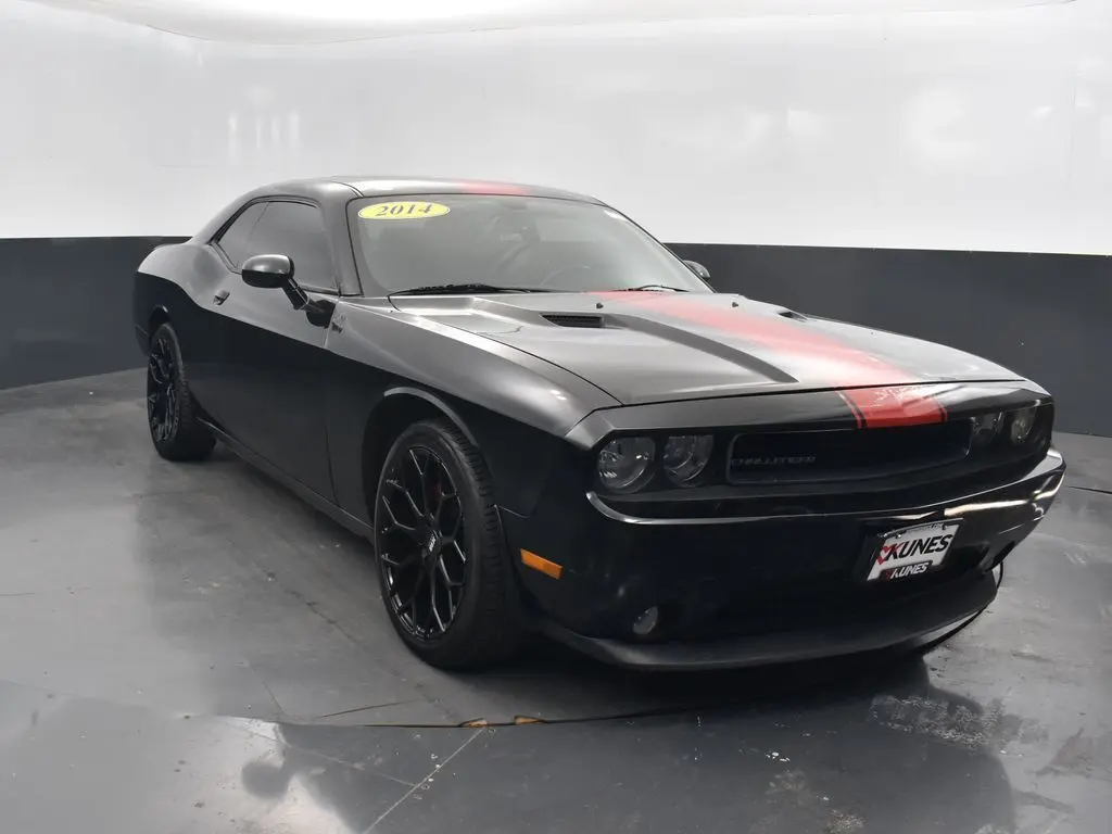 2014 Dodge Challenger Rallye Redline photo 4