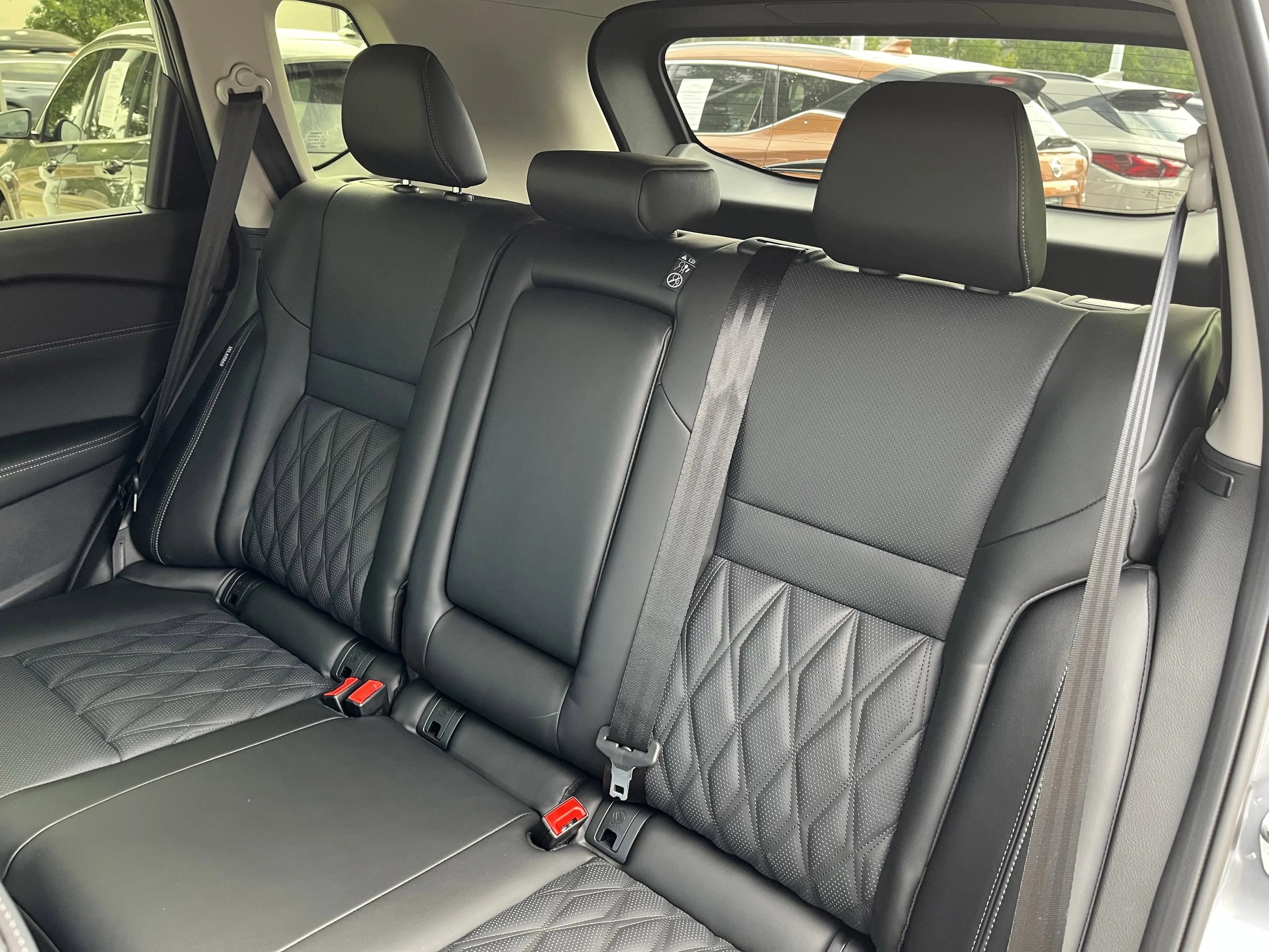 2026 Nissan Rogue Platinum photo 21