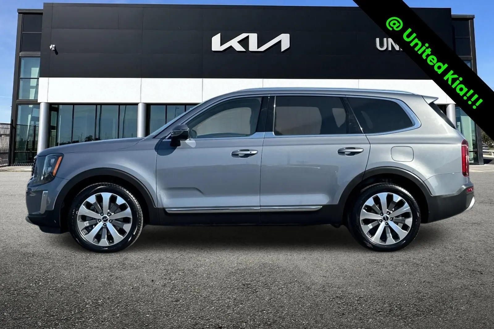 2022 Kia Telluride EX photo 5