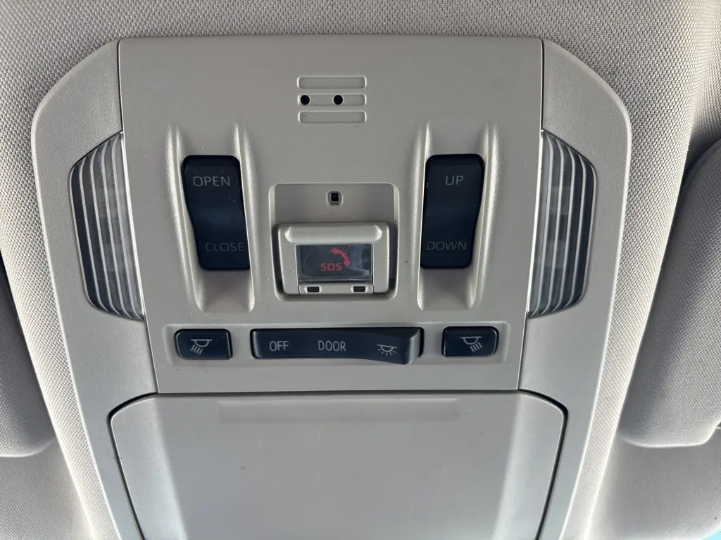 2022 Toyota Highlander Hybrid XLE photo 22