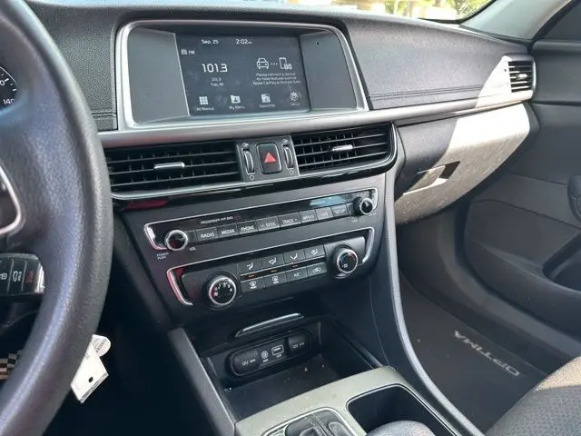 2018 Kia Optima LX photo 31