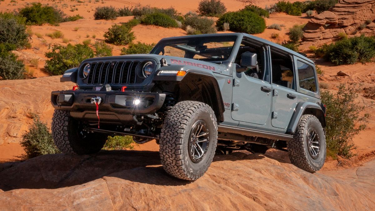 2025 Jeep Wrangler Rubicon X Exterior Driver Side Front Profile