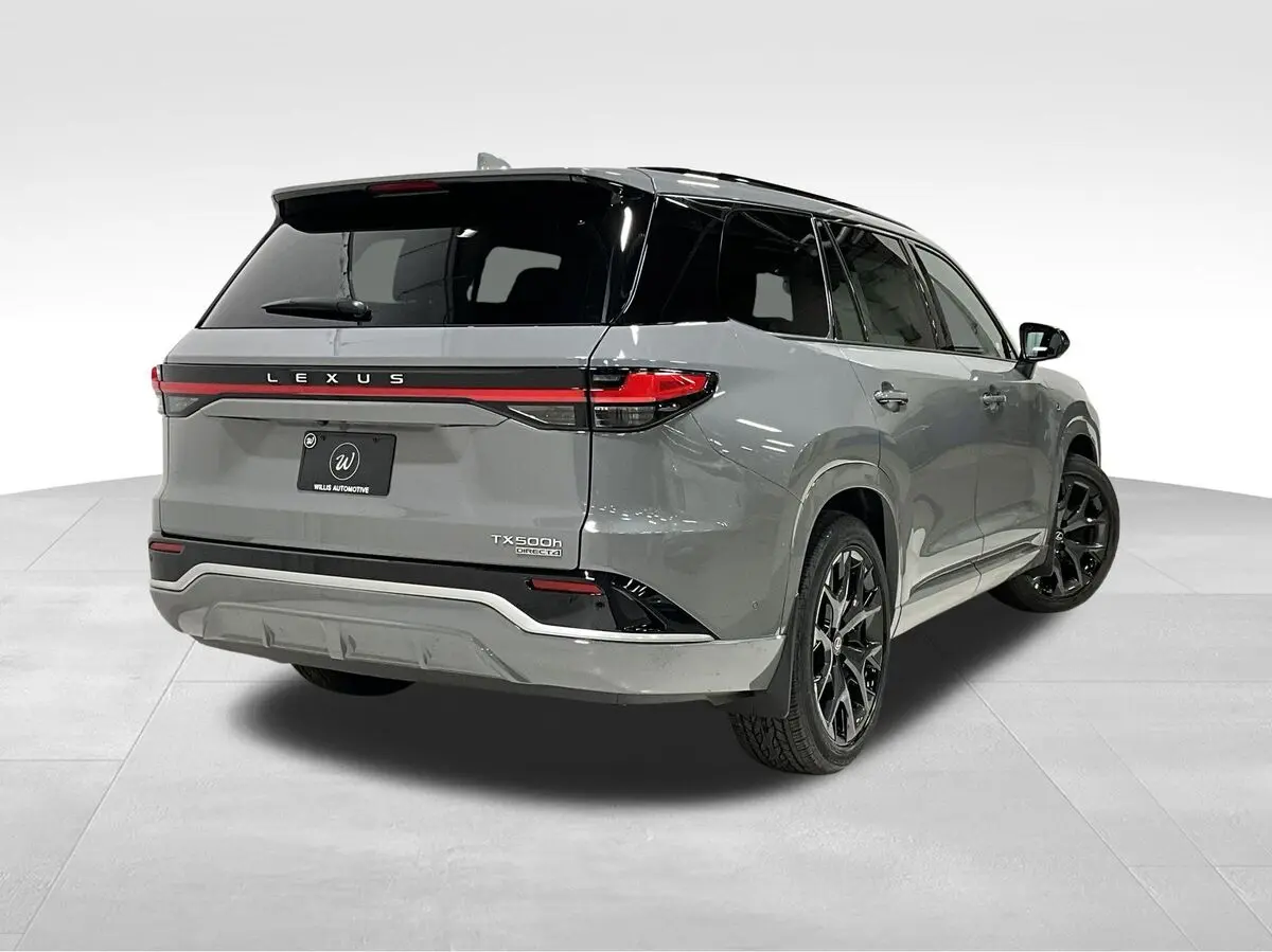 2026 Lexus TX 500h F SPORT Performance Premium photo 3