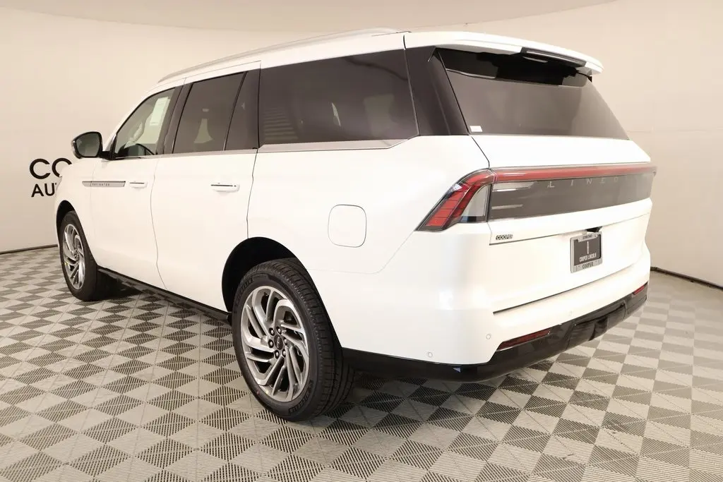 2025 Lincoln Navigator Reserve photo 21