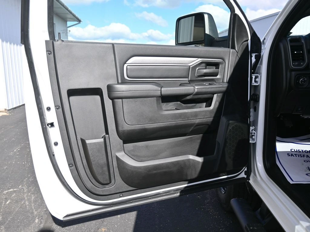 2025 RAM 2500 Tradesman - Photo 16