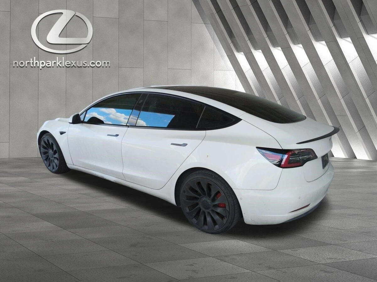 Used 2021 Tesla Model 3 Base with VIN 5YJ3E1EC9MF082518 for sale in San Antonio, TX