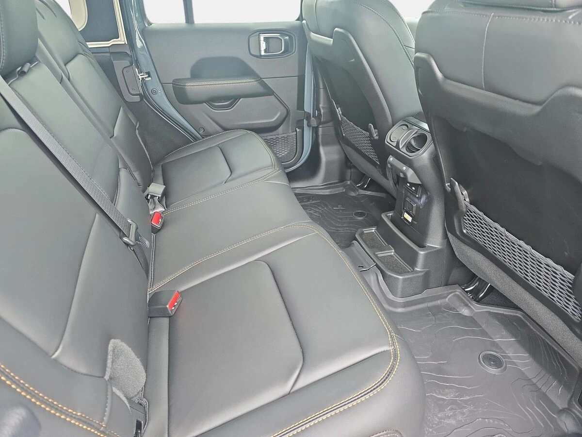 2025 Jeep Wrangler 4-Door Rubicon 392 Final Edition - Photo 11