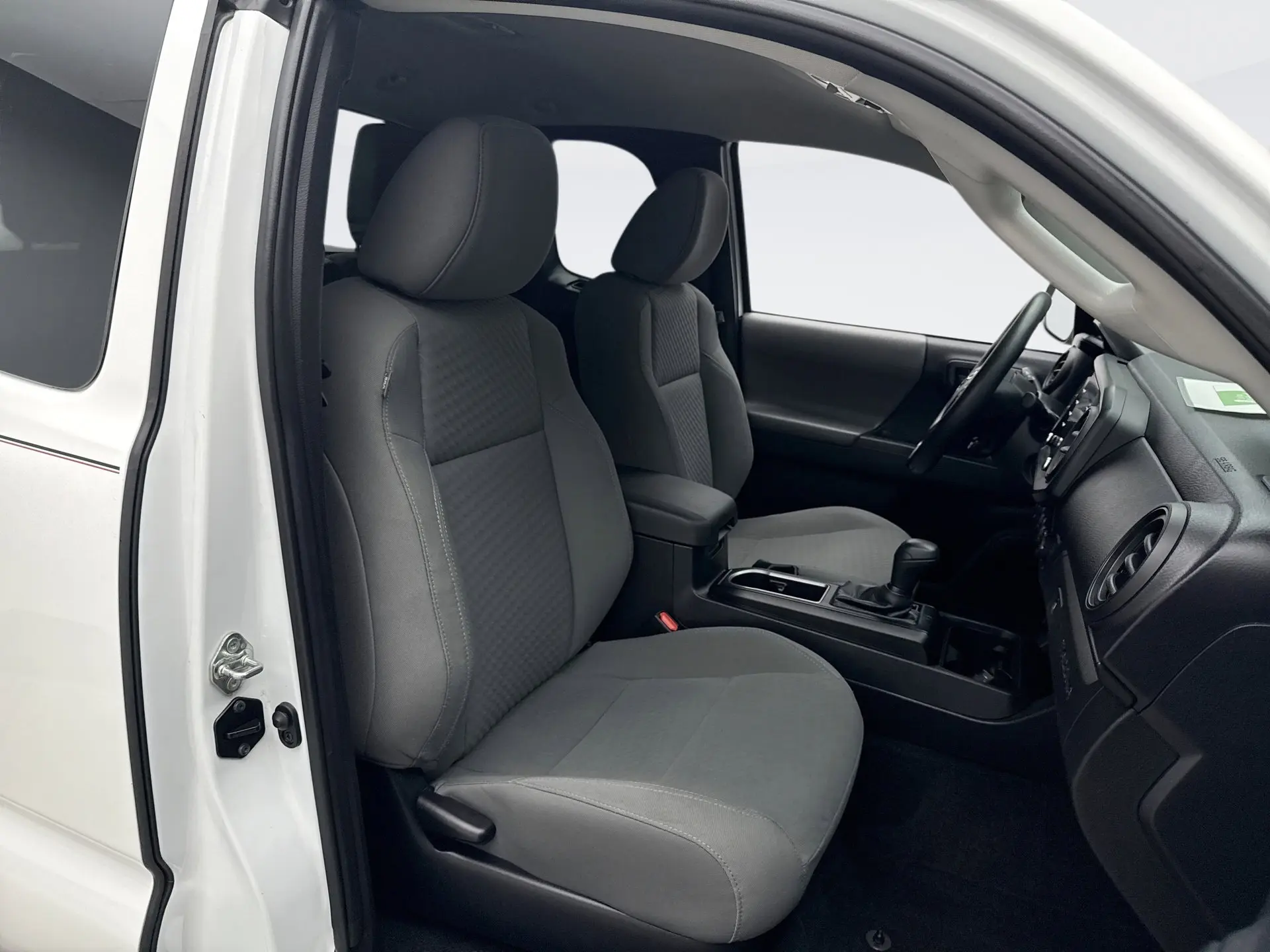2020 Toyota Tacoma SR photo 15