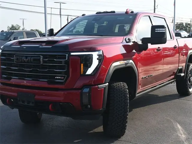 2024 Gmc Sierra HD AT4 photo 3