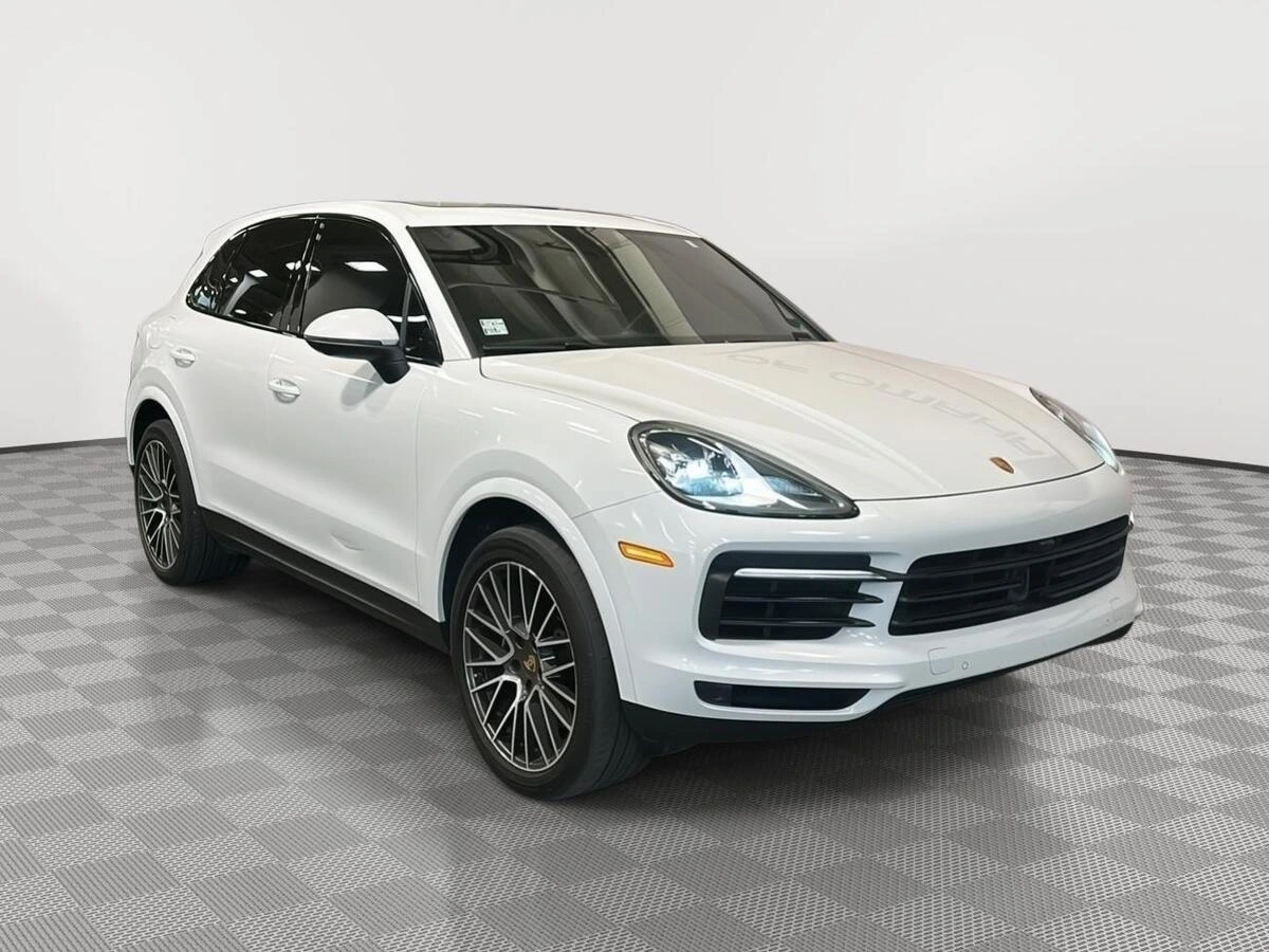 2023 Porsche Cayenne Base