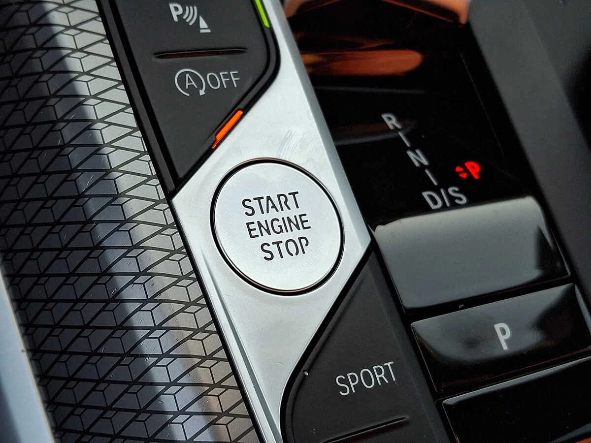 2023 BMW 3 Series 330i - Photo 21
